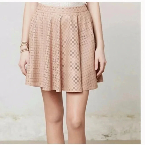 Anthropologie NWT Sunday In Brooklyn Vegan Eyelet Blush Skirt Size 2P - Picture 3 of 5